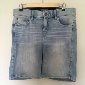 Torrid 8” Bombshell Bermuda Shorts